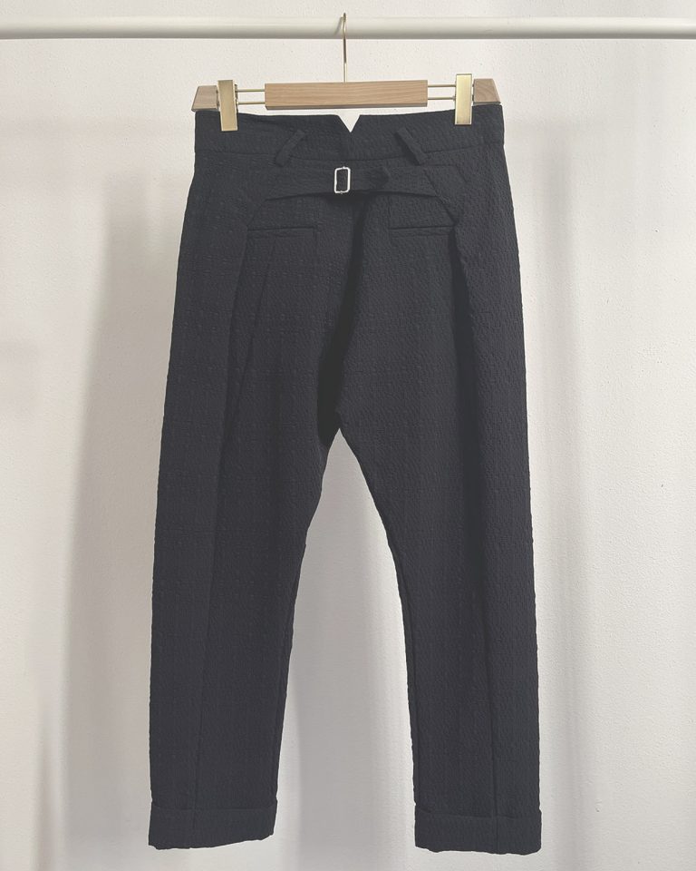 Pantalone con pinces - immagine 2